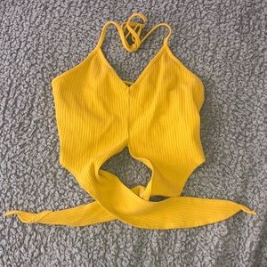 🌼Halter Crop Top🌼